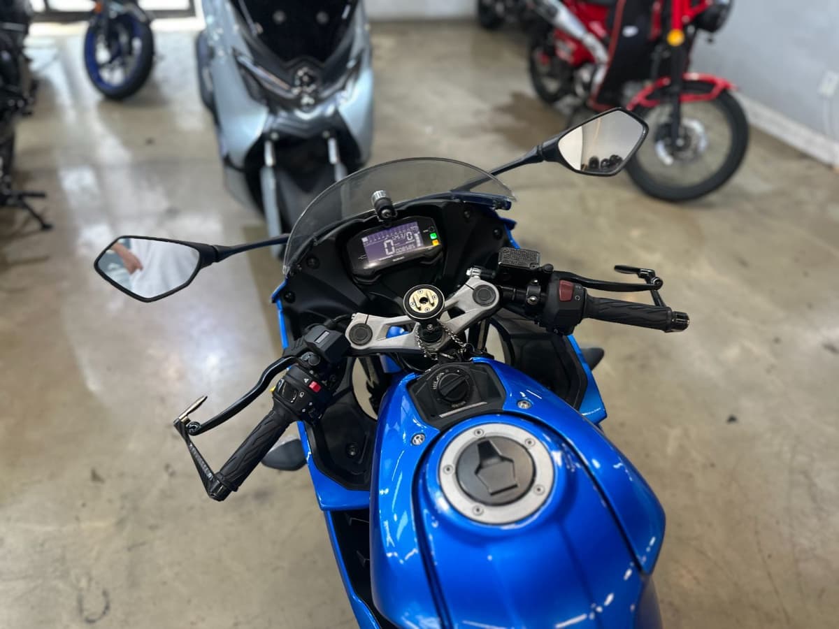 스즈키 GSX R 125 ABS 14