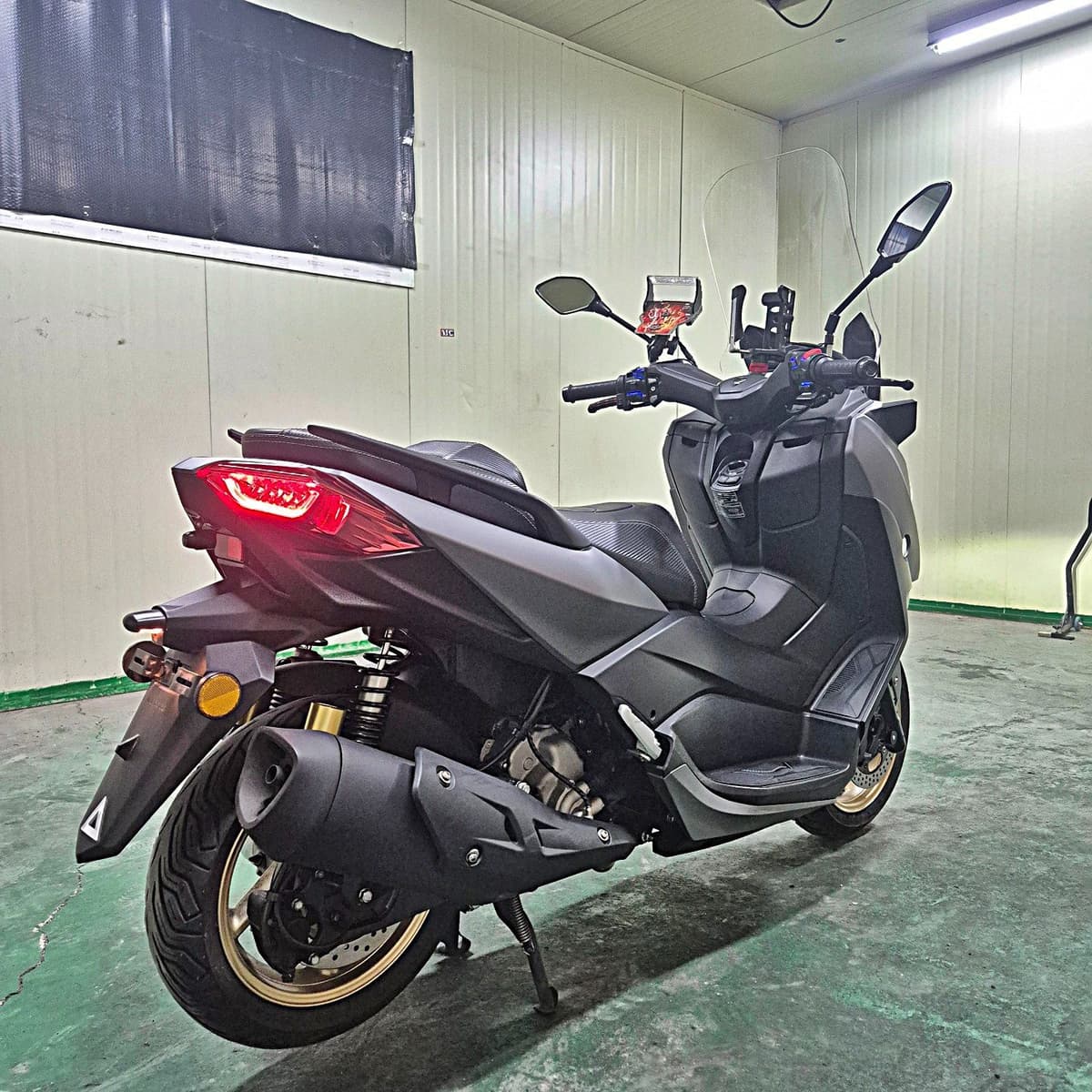 착한스쿠터 보스 250 7