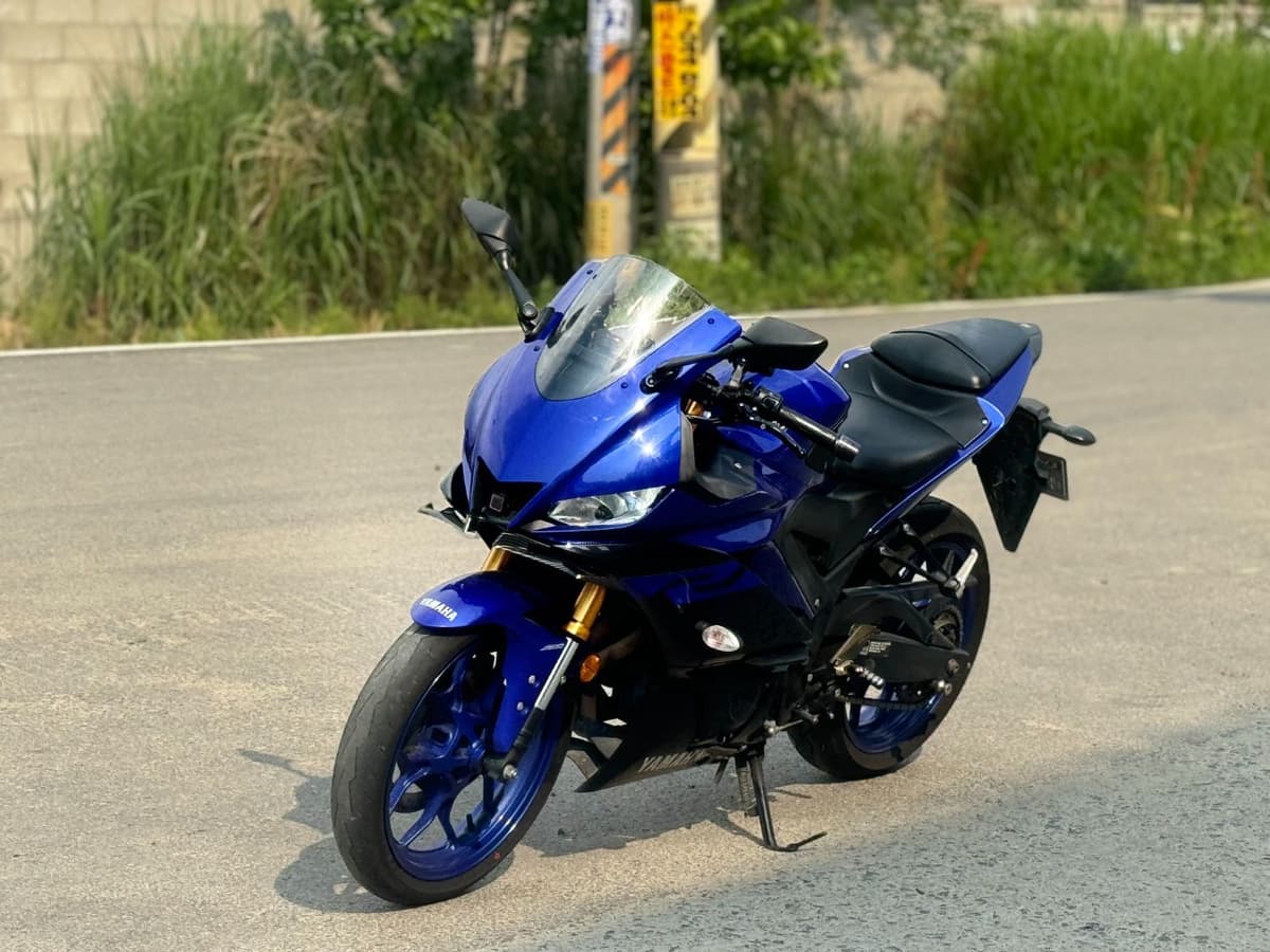 야마하 YZF R3 4