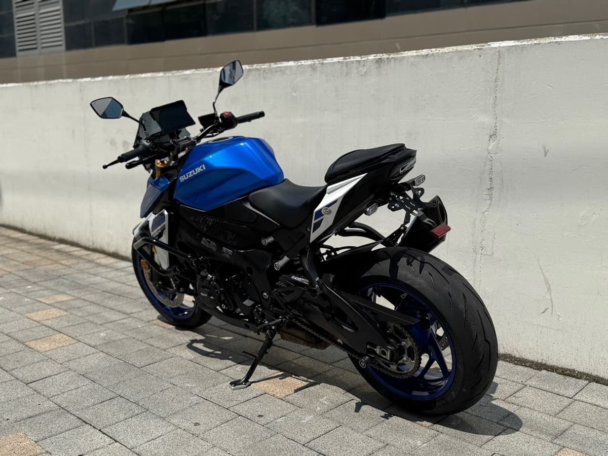 스즈키 GSX S 1000 more
