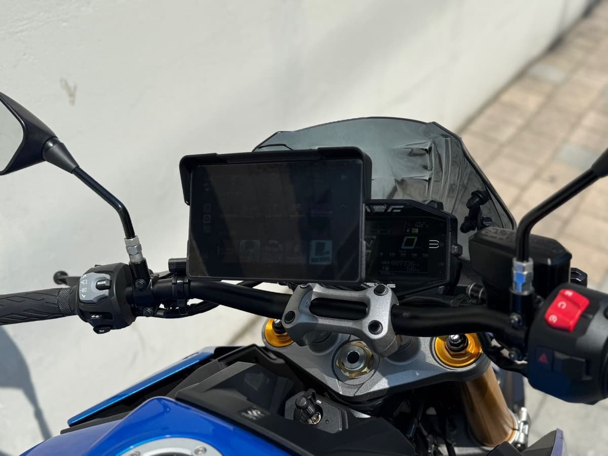 스즈키 GSX S 1000 10