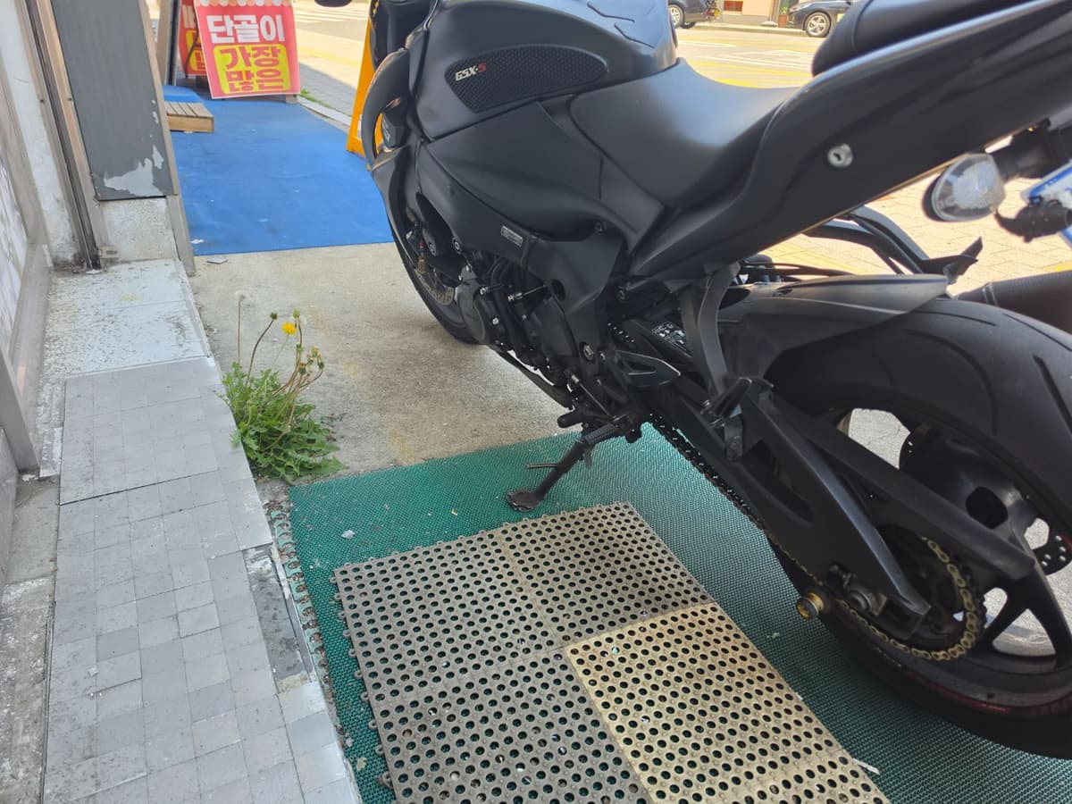 스즈키 GSX S 1000 3