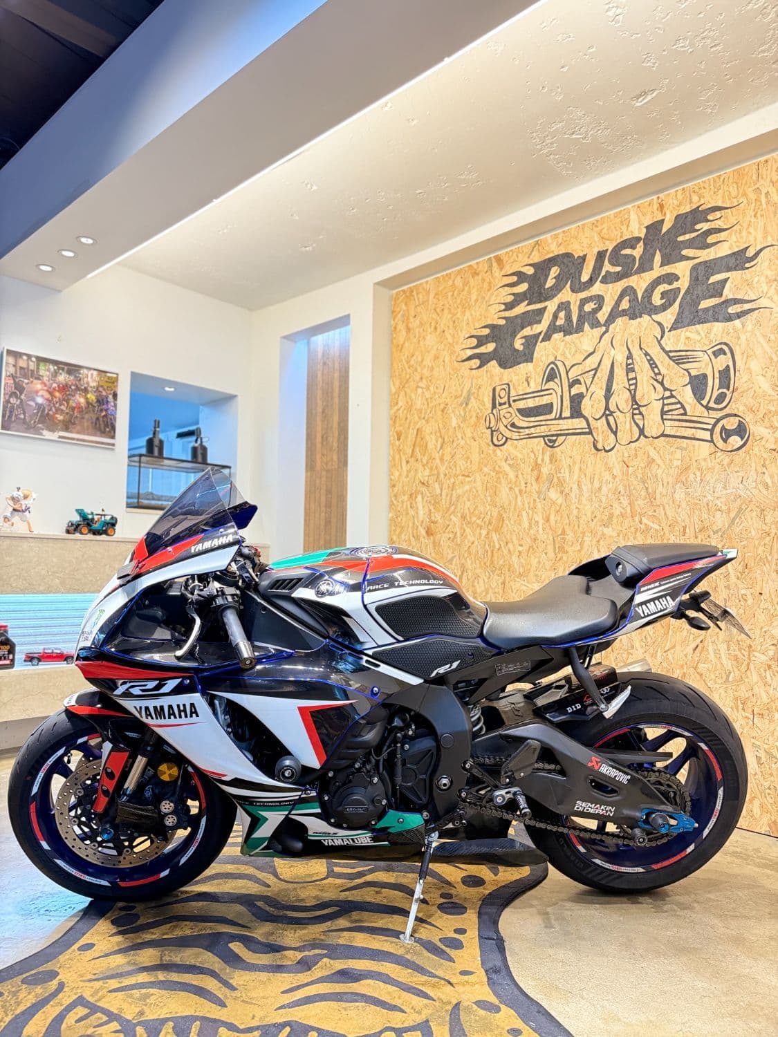 야마하 YZF R1 4