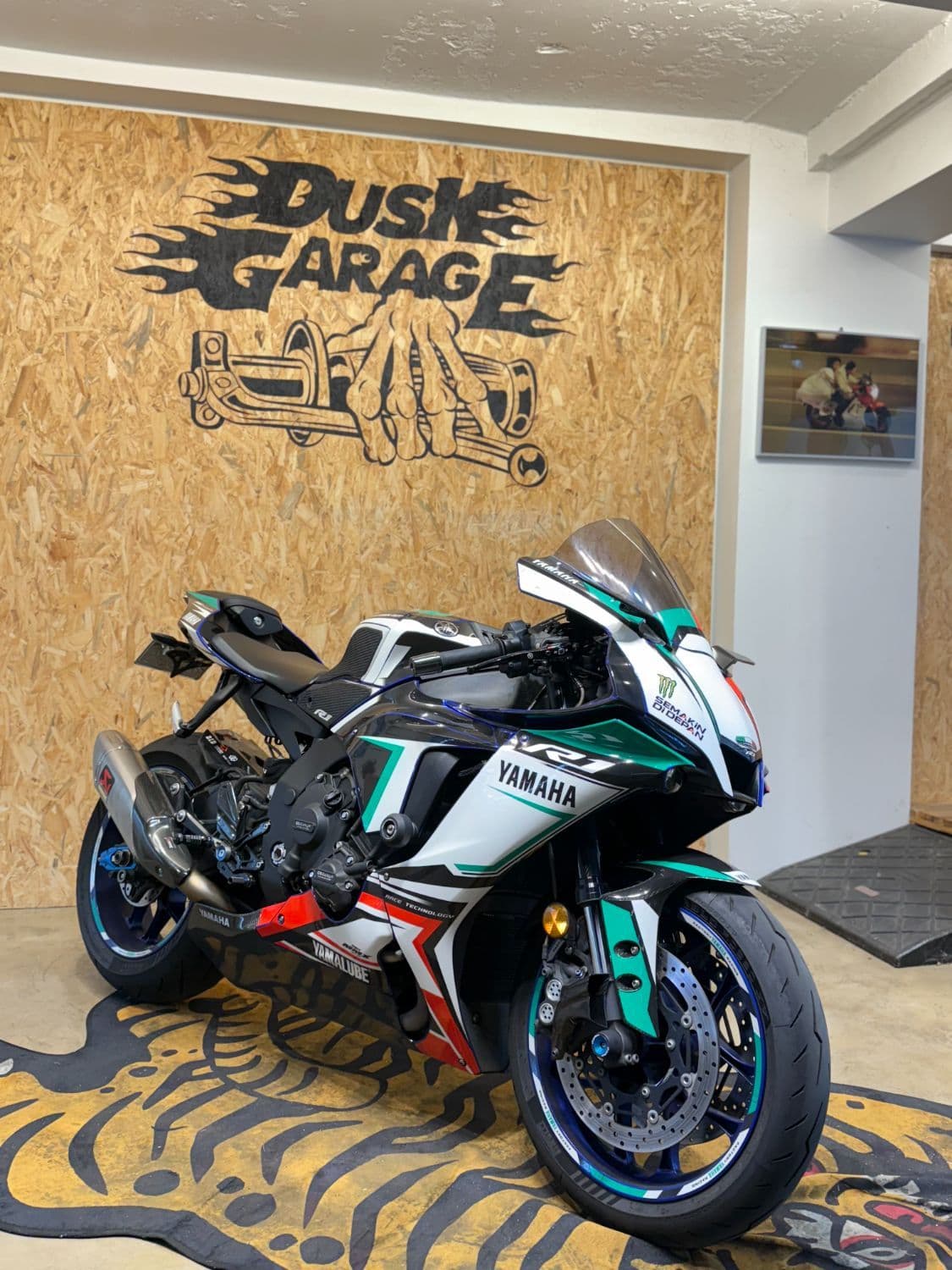 야마하 YZF R1 1