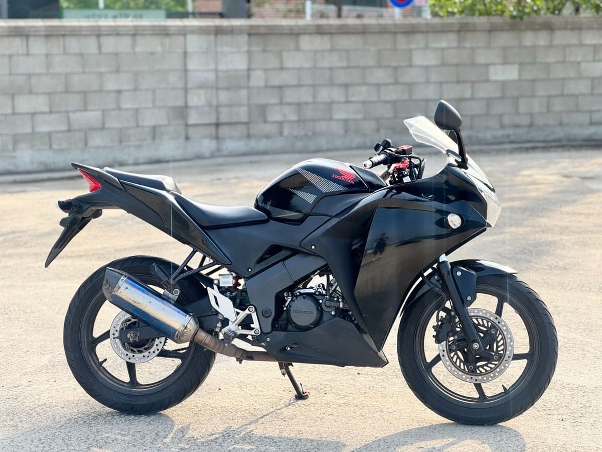 혼다 CBR 125 R 2