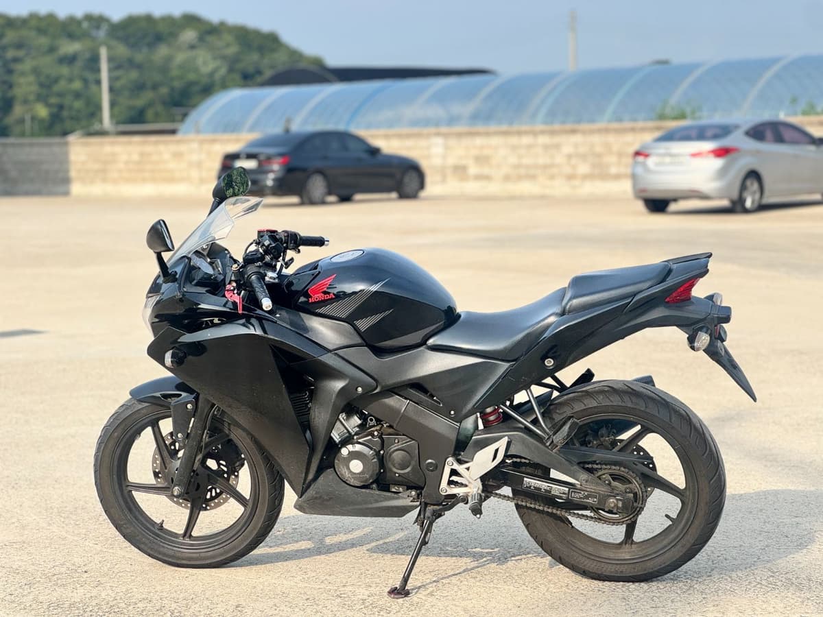 혼다 CBR 125 R more