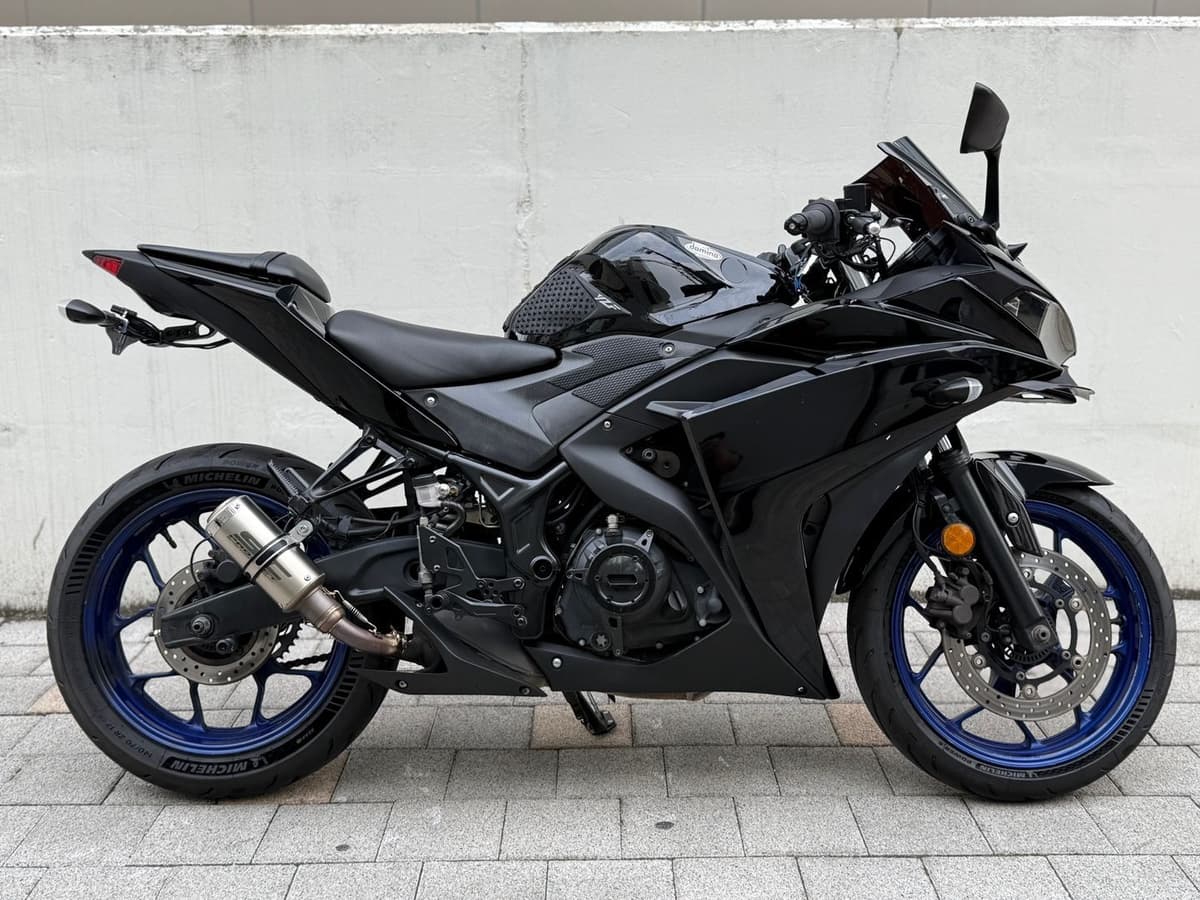 야마하 YZF R3 more
