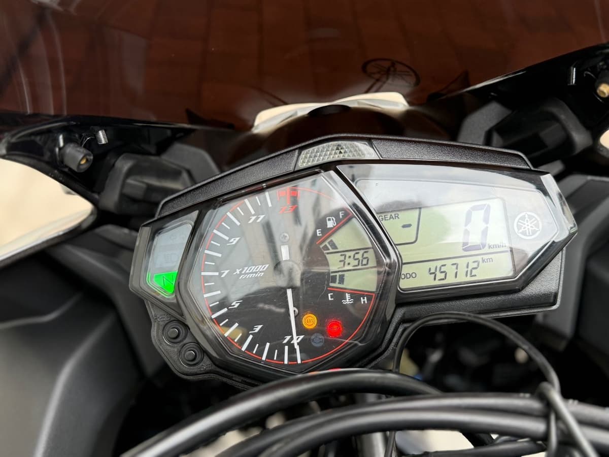야마하 YZF R3 10