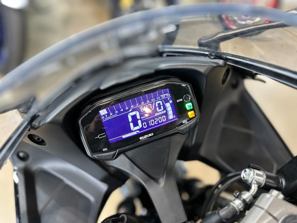 스즈키 GSX R 125 ABS 12
