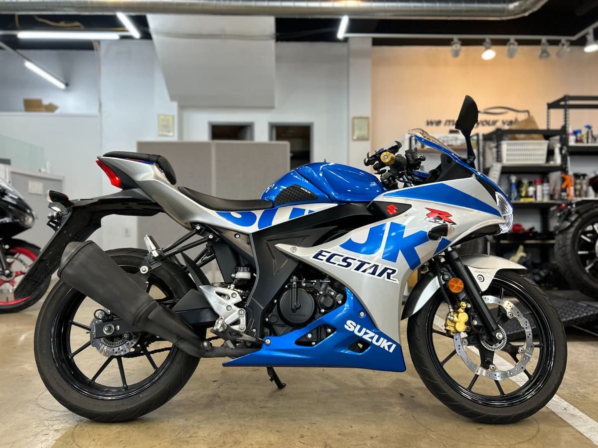 스즈키 GSX R 125 ABS 1