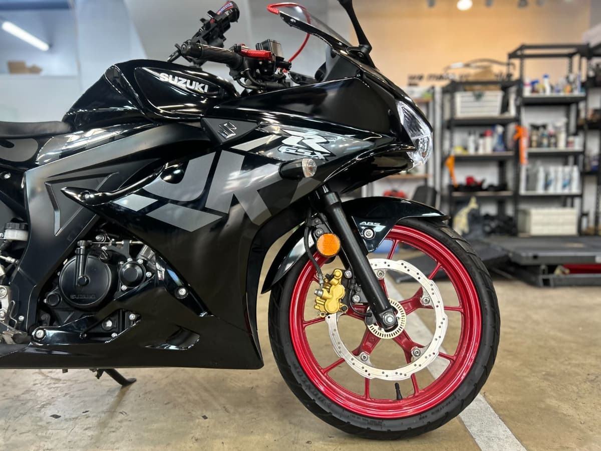 스즈키 GSX R 125 ABS 2