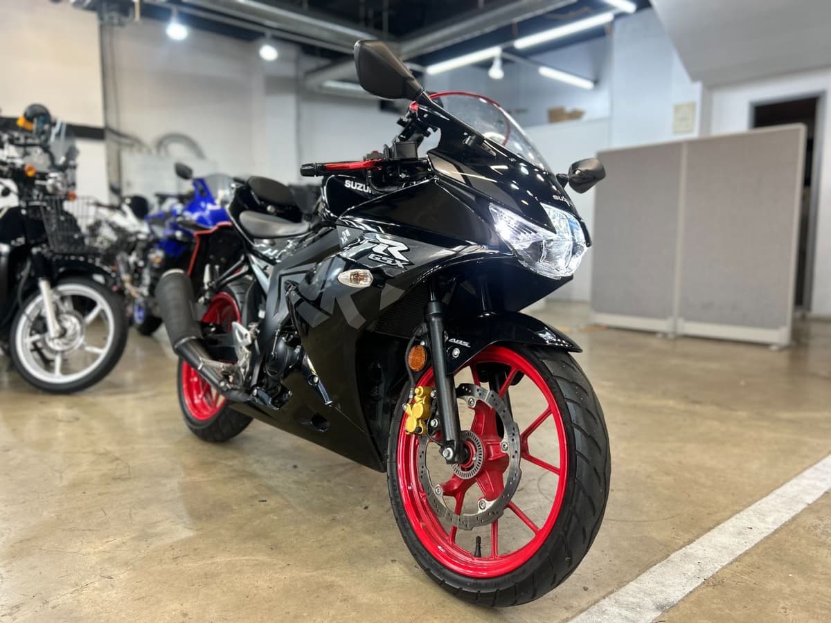 스즈키 GSX R 125 ABS 4