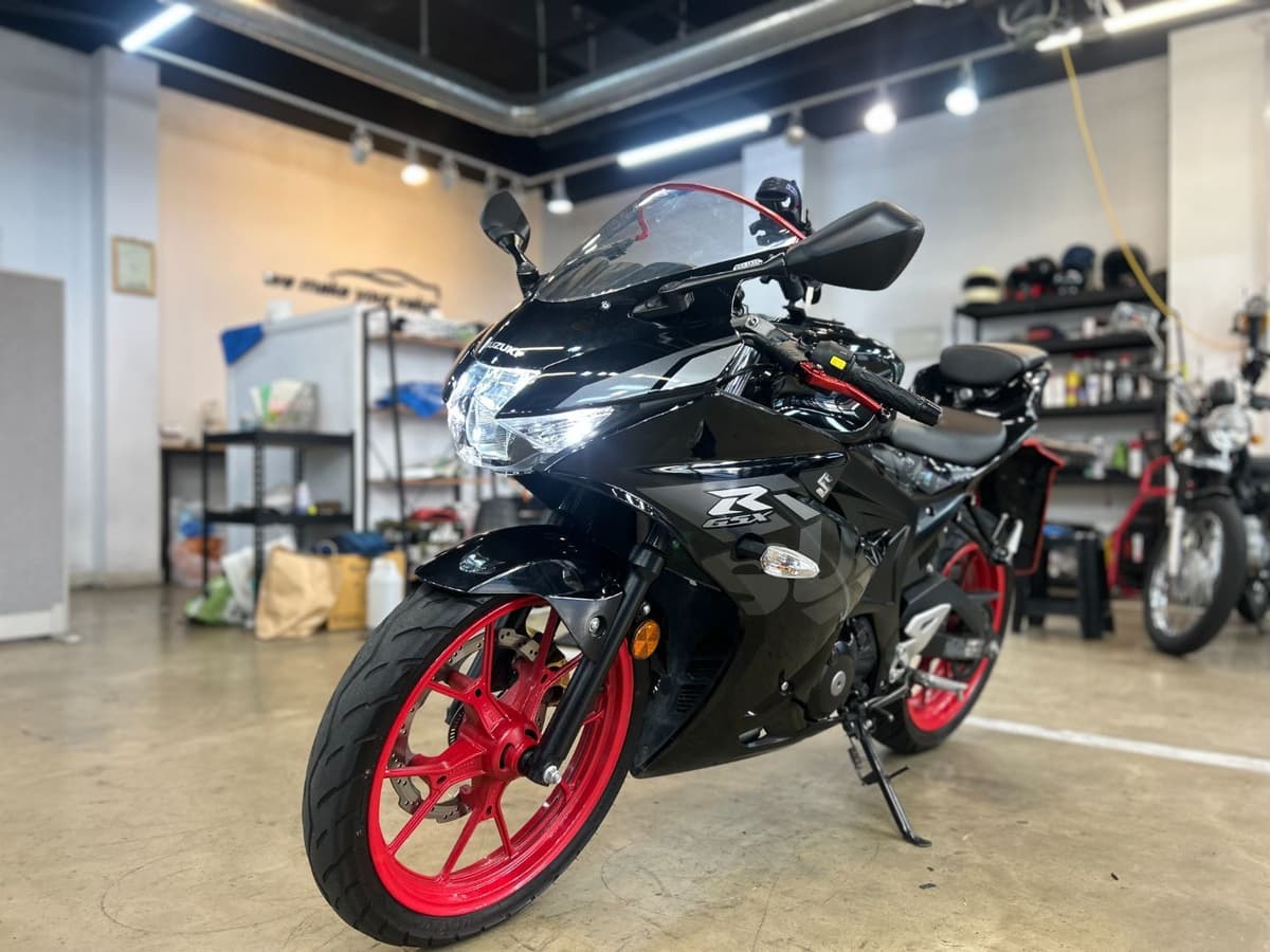 스즈키 GSX R 125 ABS 9