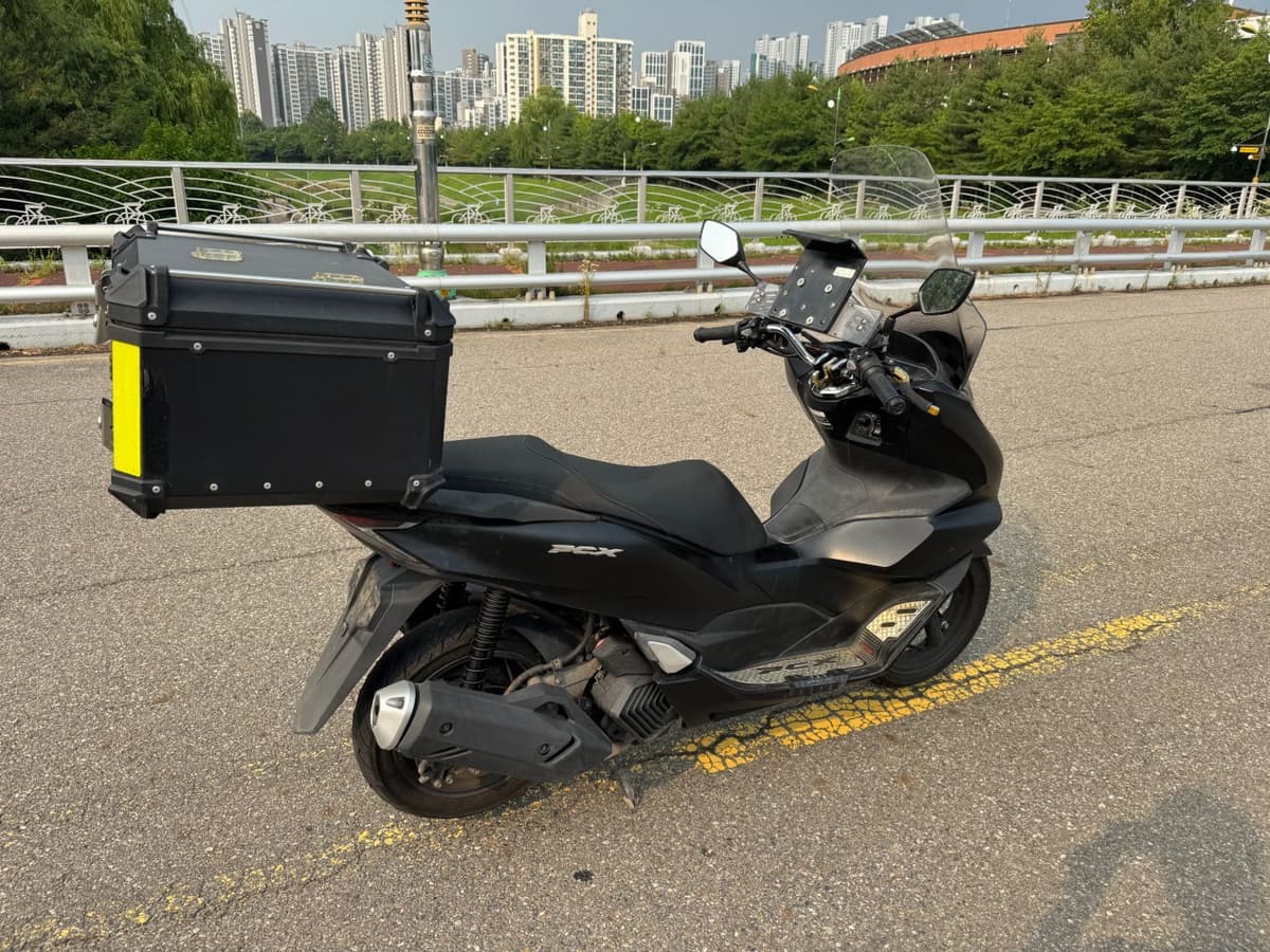 혼다 PCX 125 more