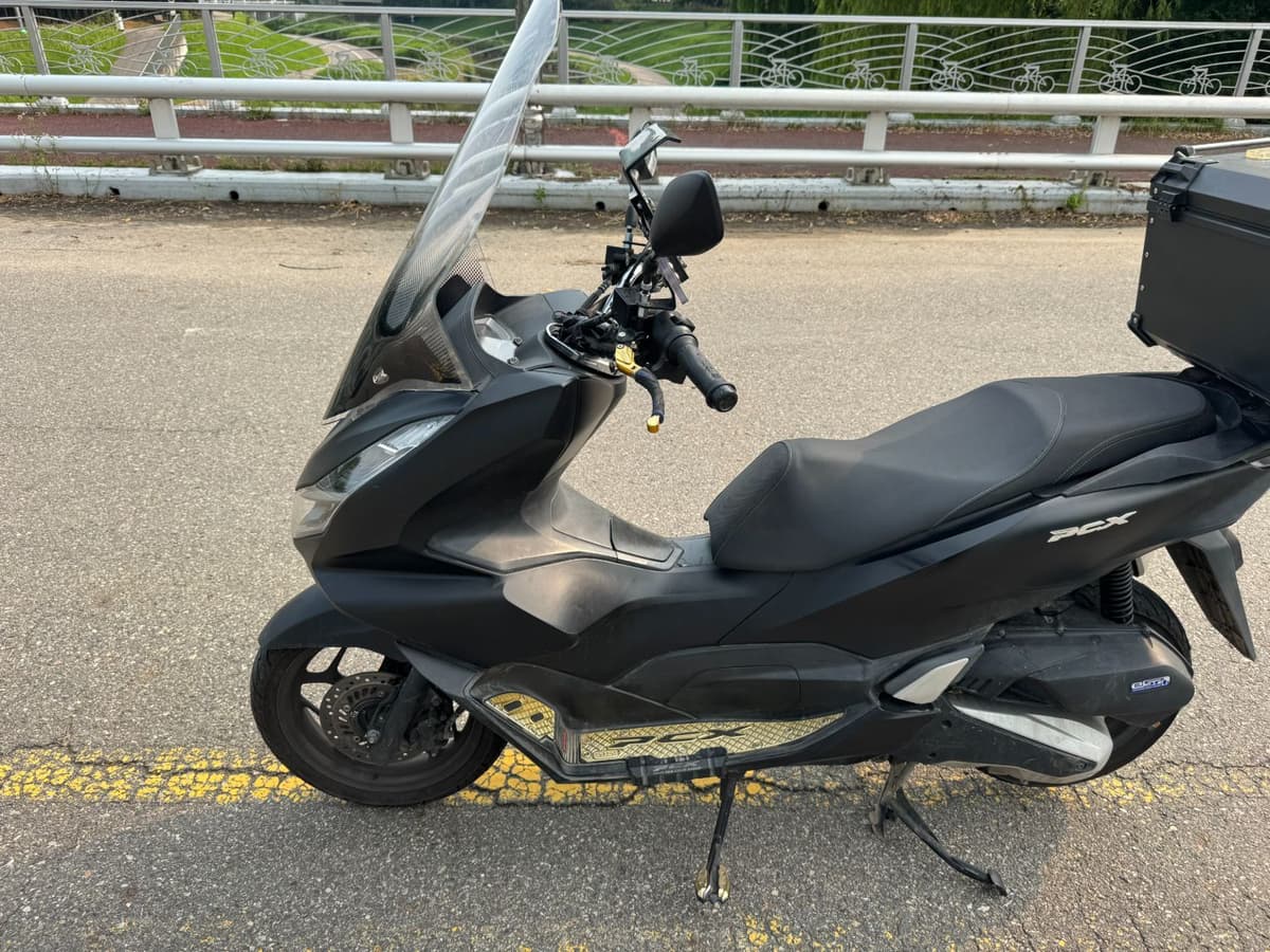 혼다 PCX 125 9