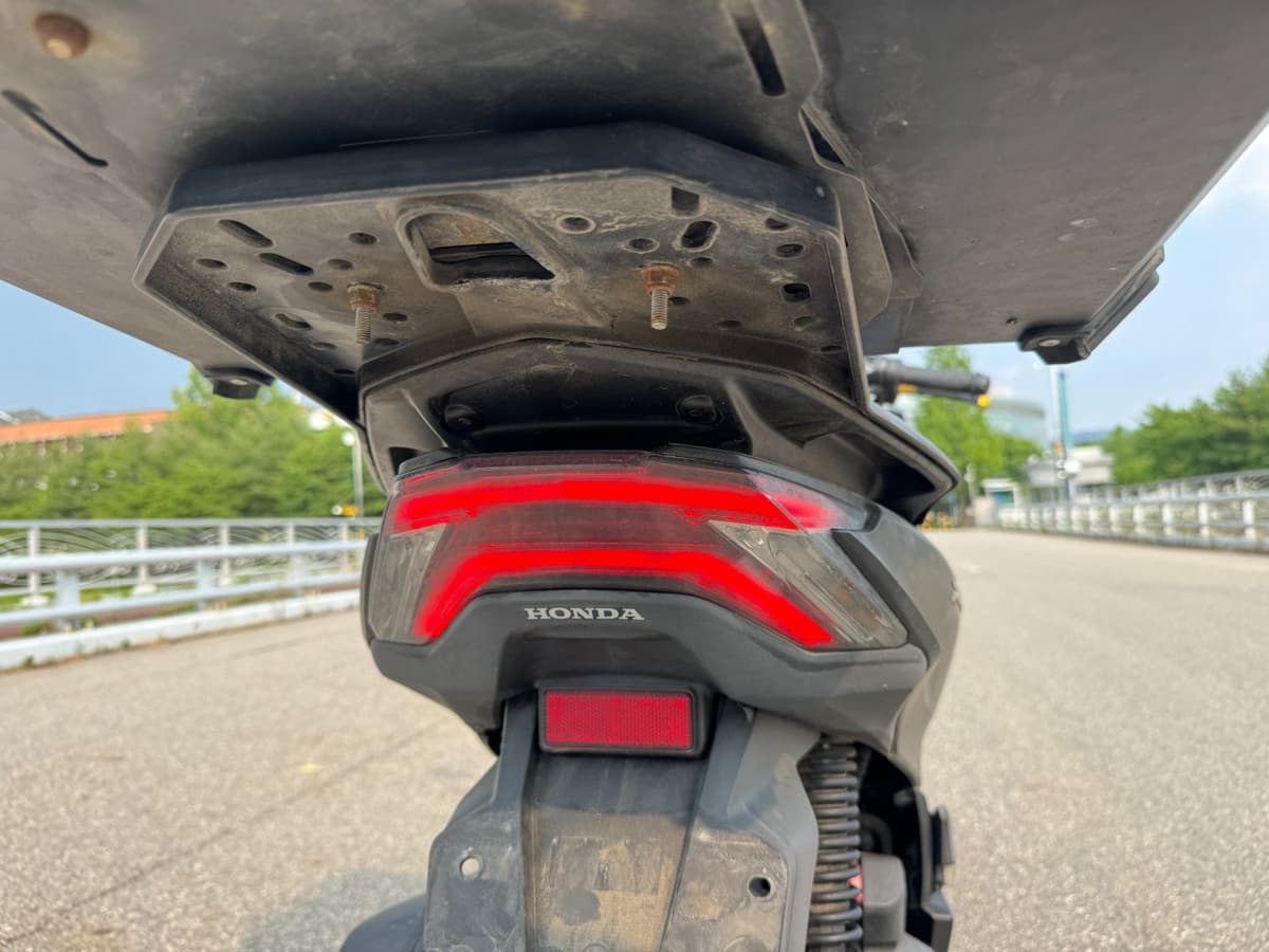 혼다 PCX 125 14