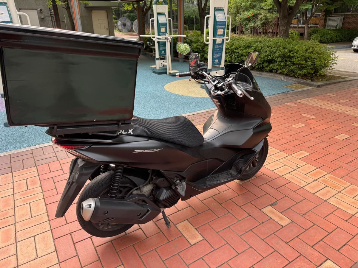 혼다 PCX 125 more