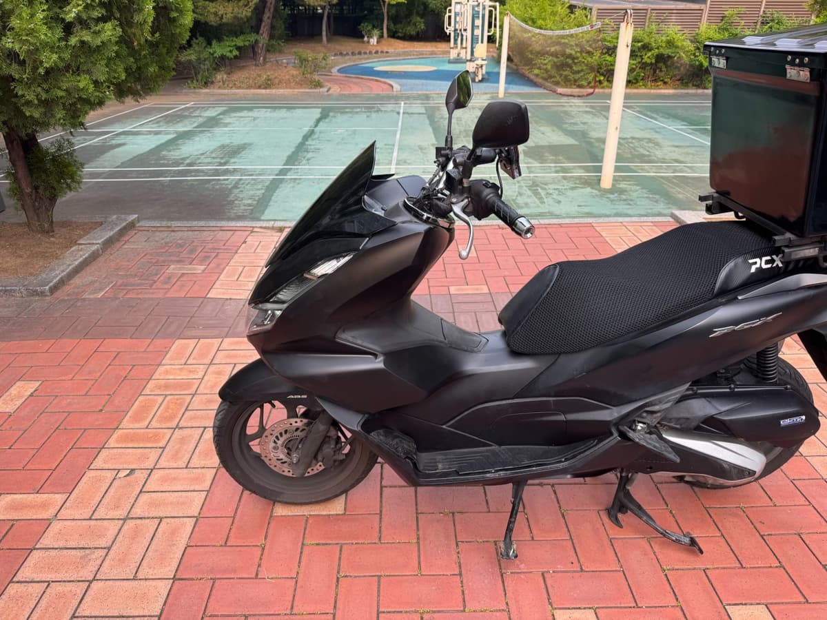 혼다 PCX 125 9