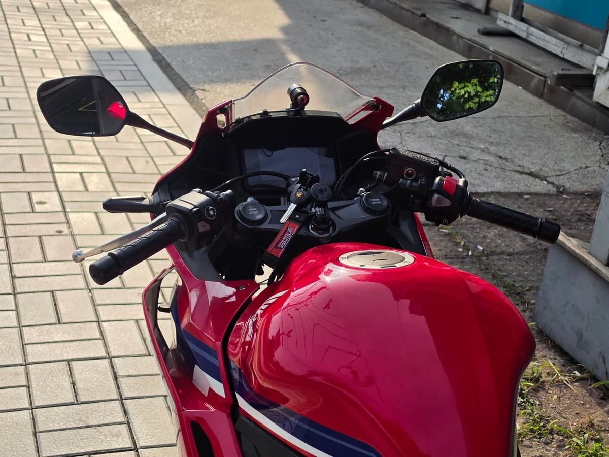 혼다 CBR 500 R 10
