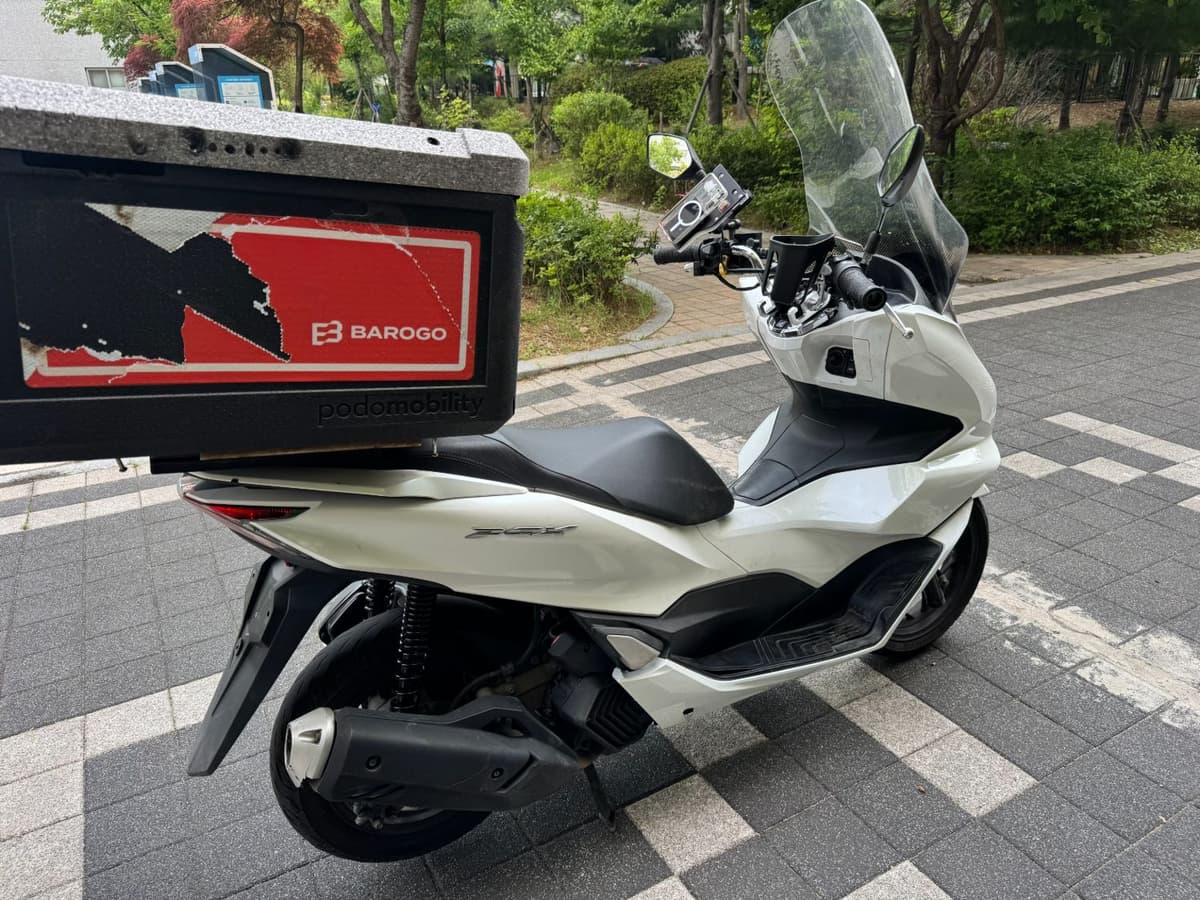 혼다 PCX 125 more