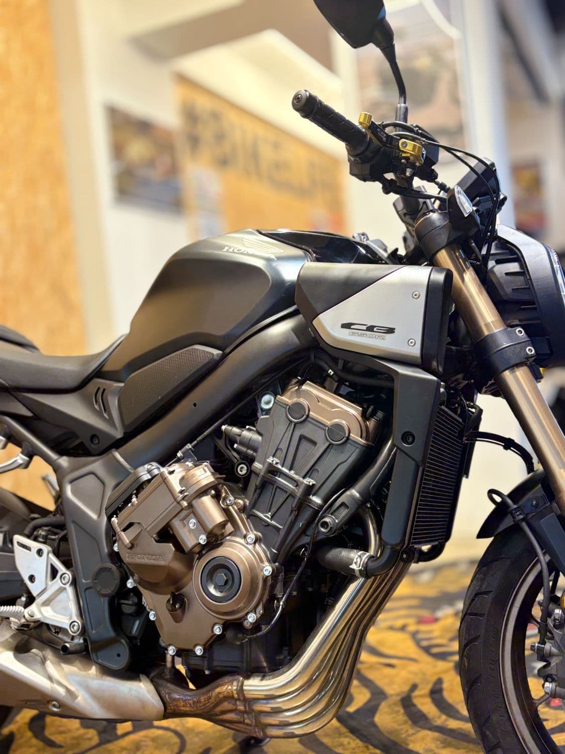 혼다 CBR 650 R E-CLUTCH 8