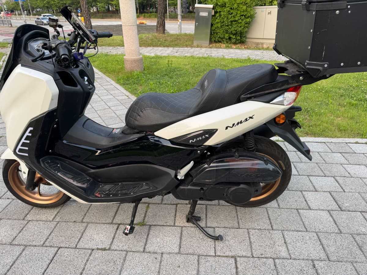 야마하 NMAX 155 10