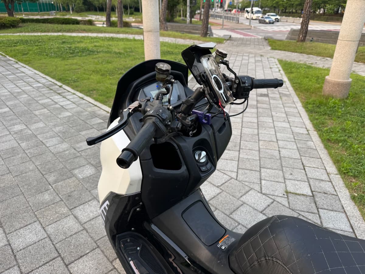 야마하 NMAX 155 17