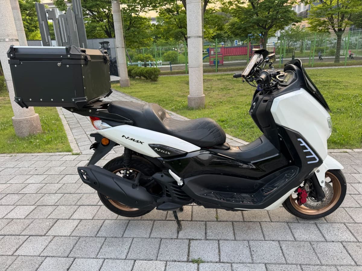 야마하 NMAX 155 1
