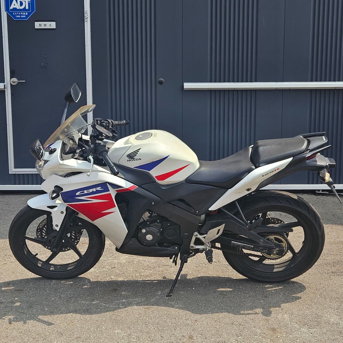 혼다 CBR 125 R 4