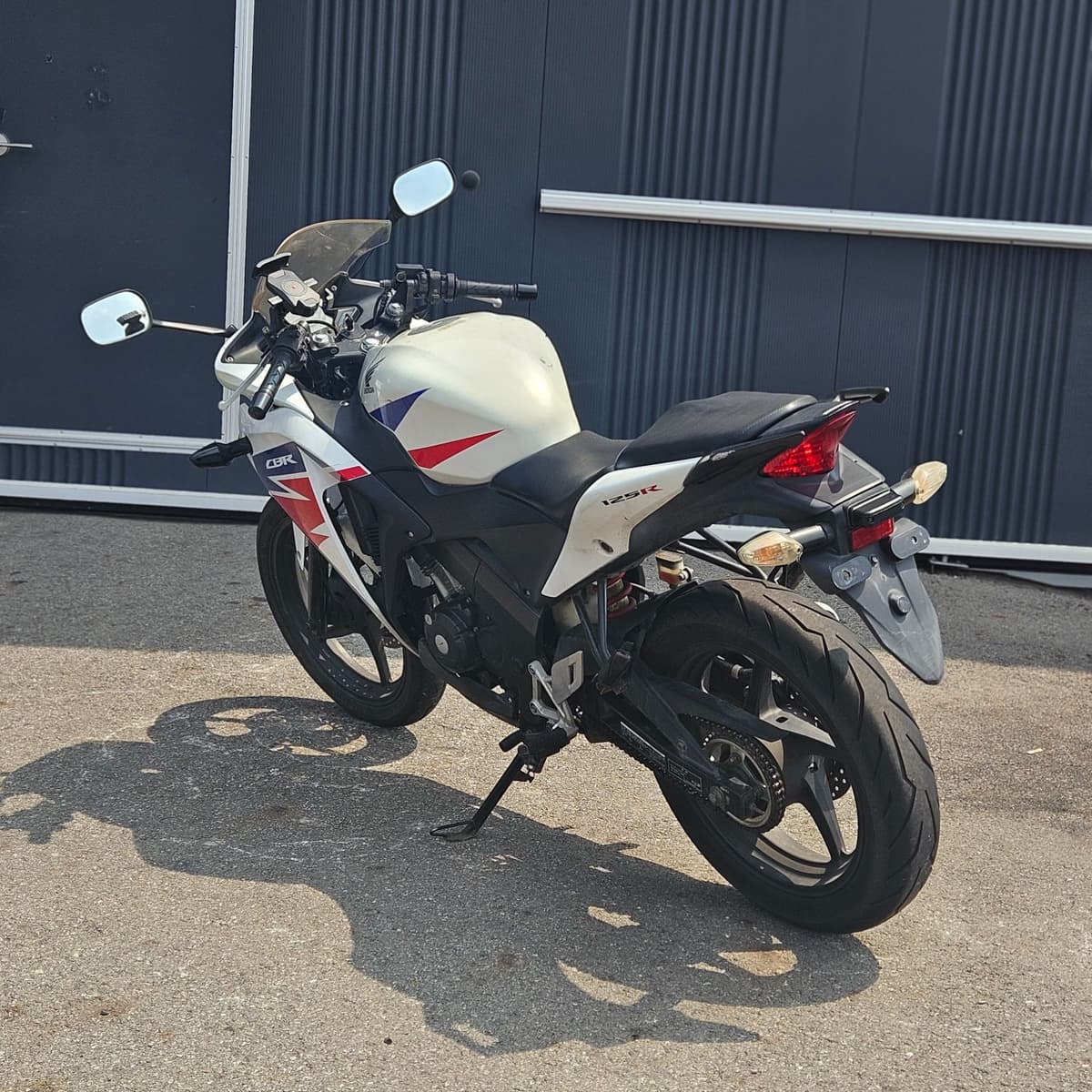 혼다 CBR 125 R more