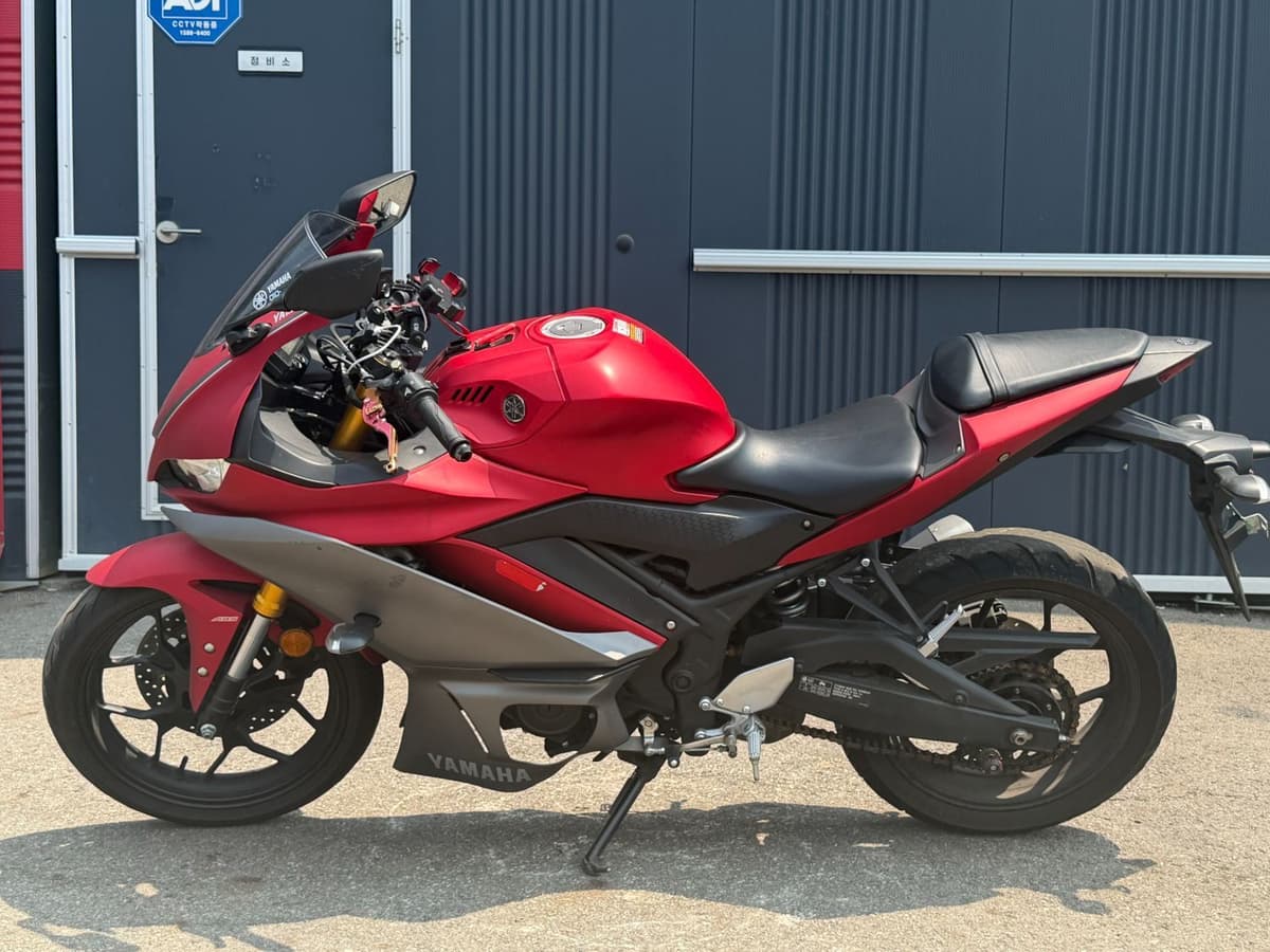 야마하 YZF R3 4