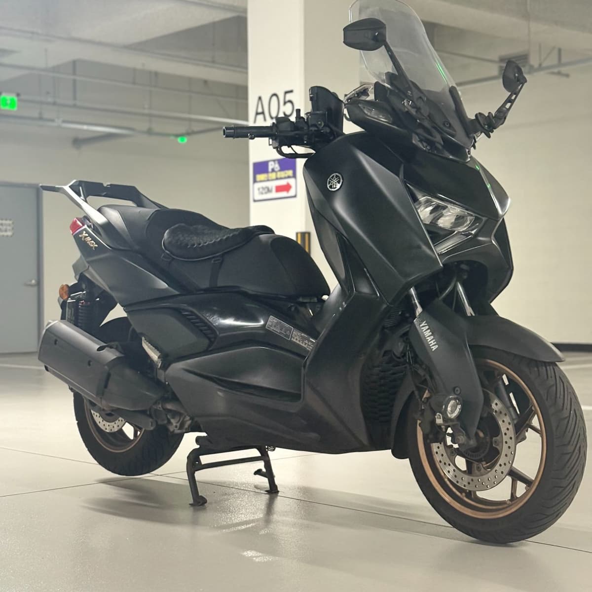 야마하 XMAX 300 ABS 2