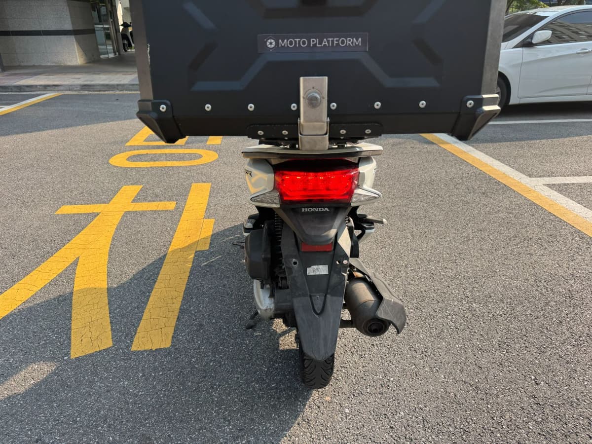 혼다 PCX 125 more