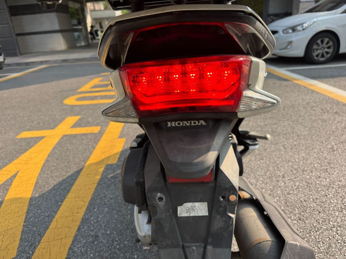 혼다 PCX 125 15