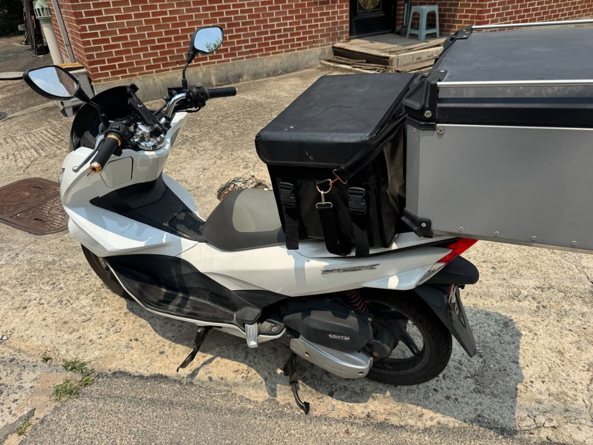혼다 PCX 125 8