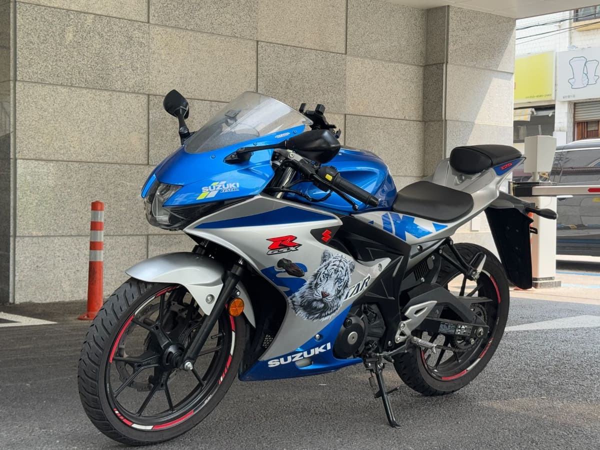 스즈키 GSX R 125 ABS 2