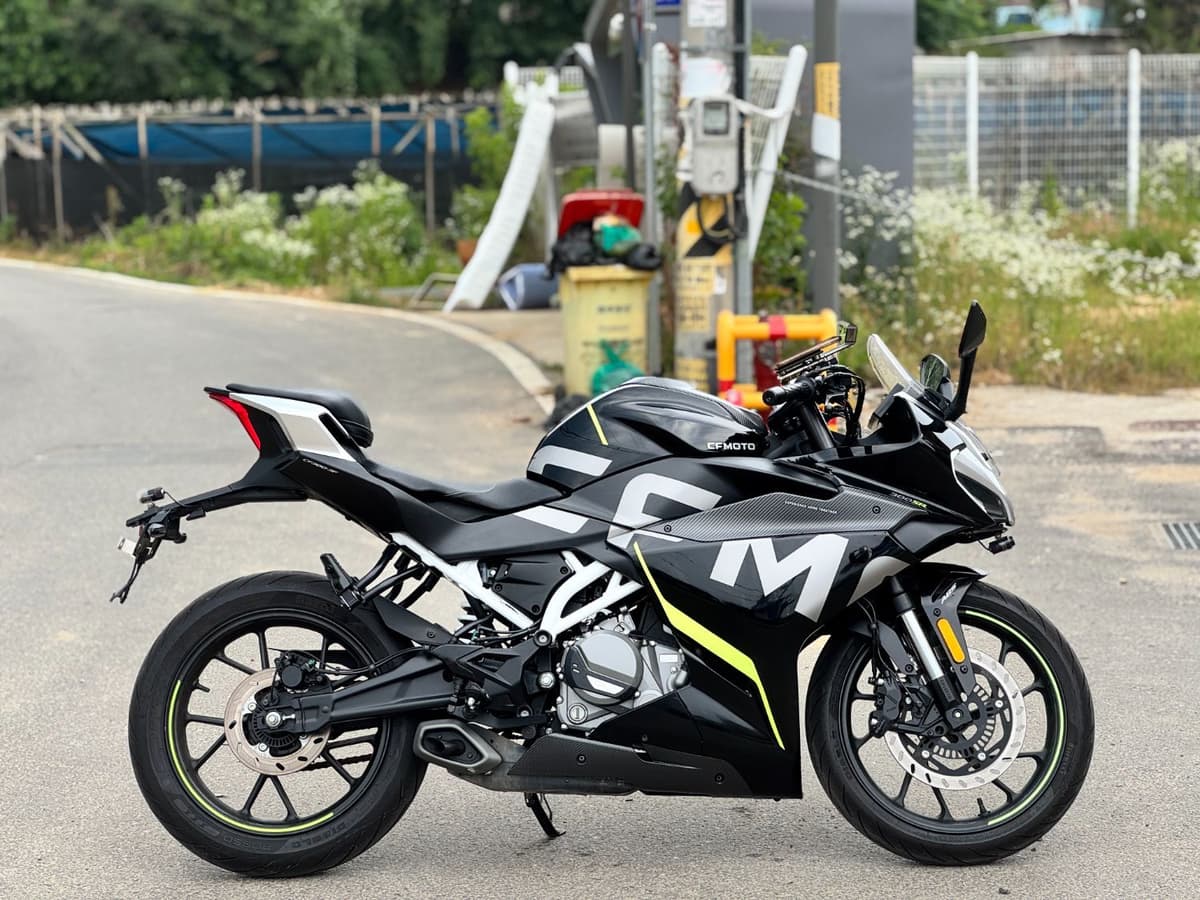 CF모토 300 SR 2