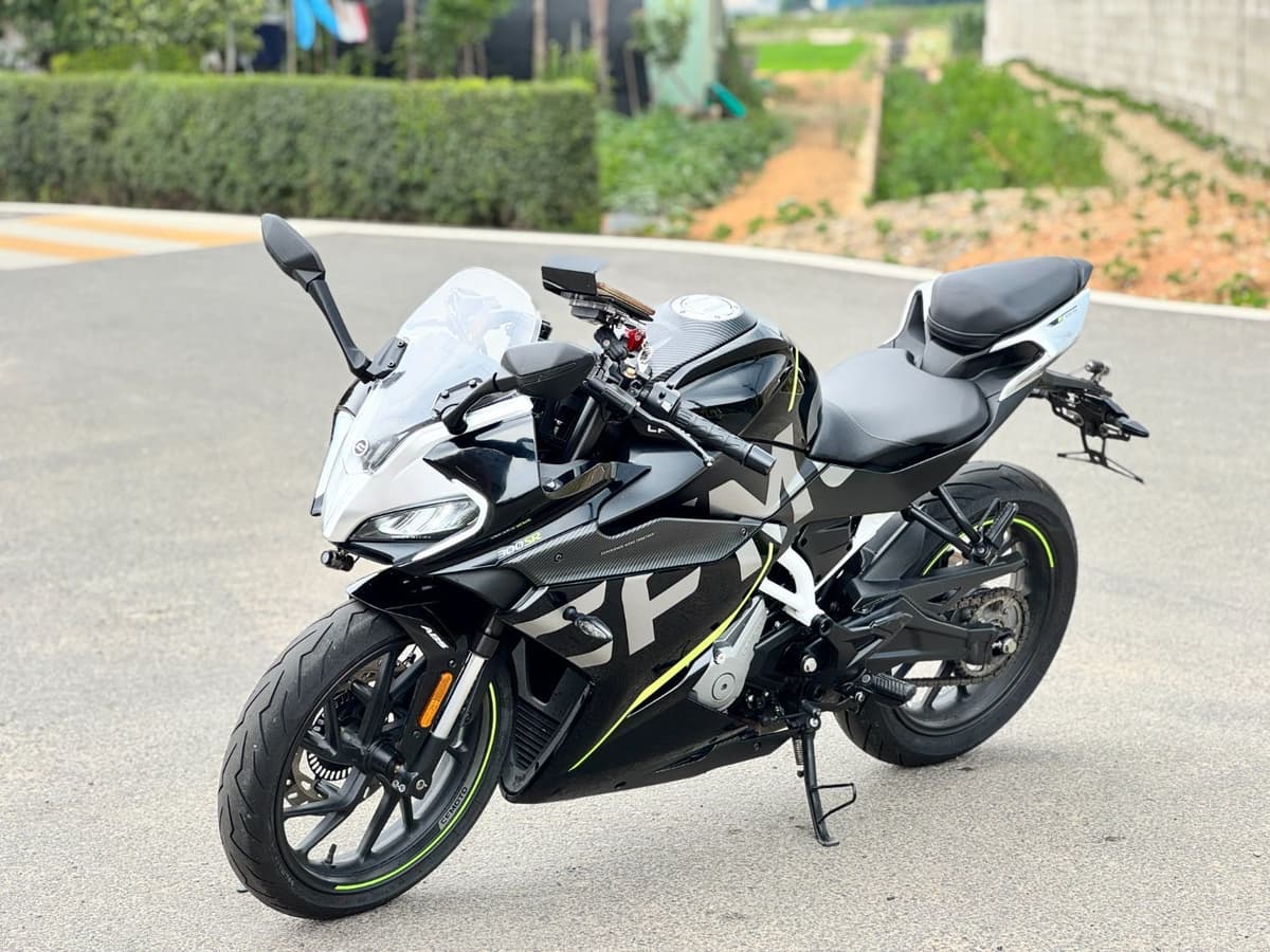 CF모토 300 SR 7
