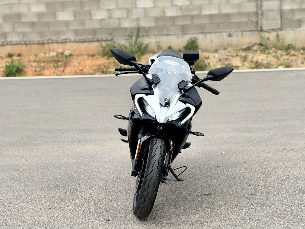 CF모토 300 SR 8