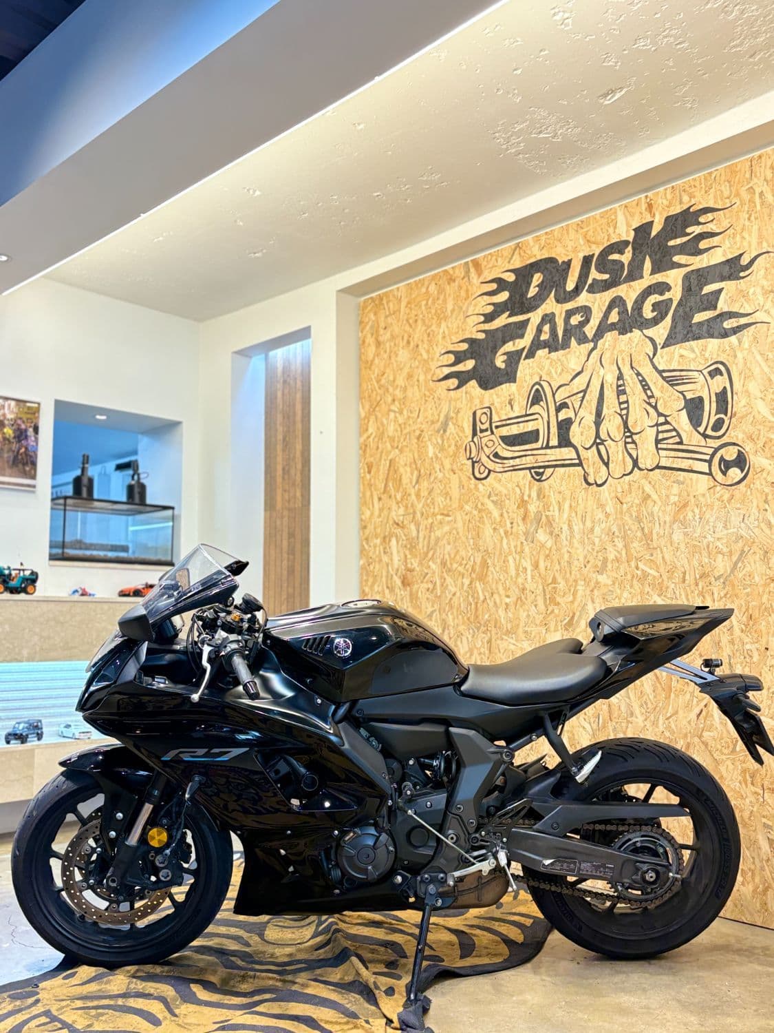 야마하 YZF R7 4