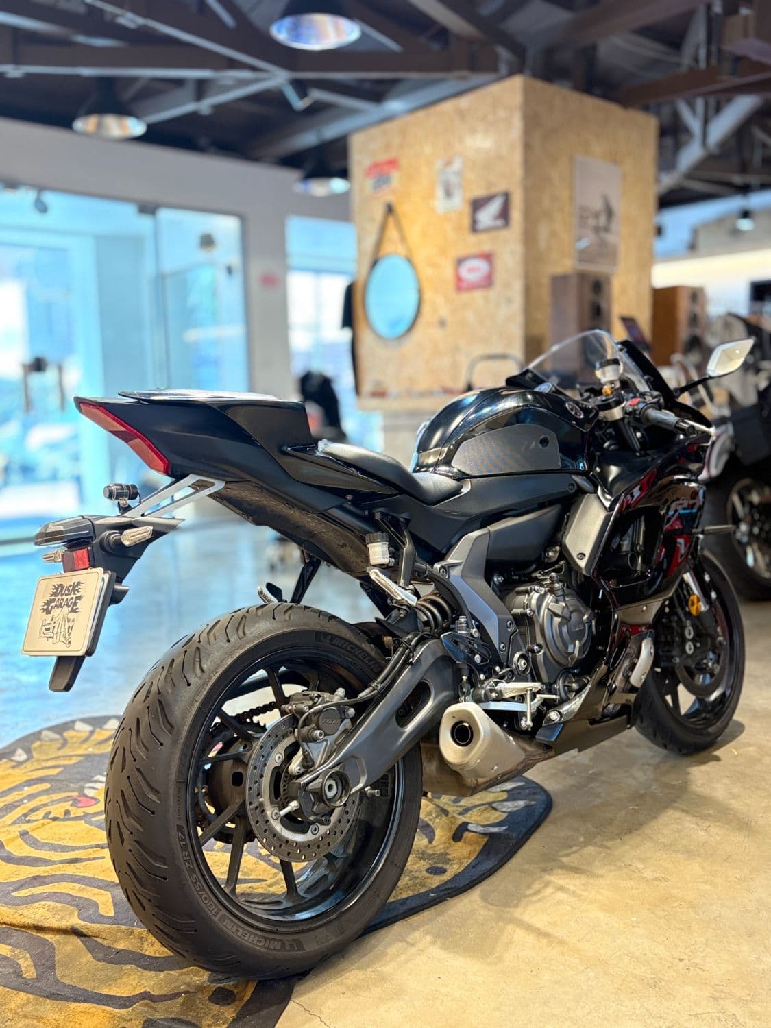 야마하 YZF R7 more