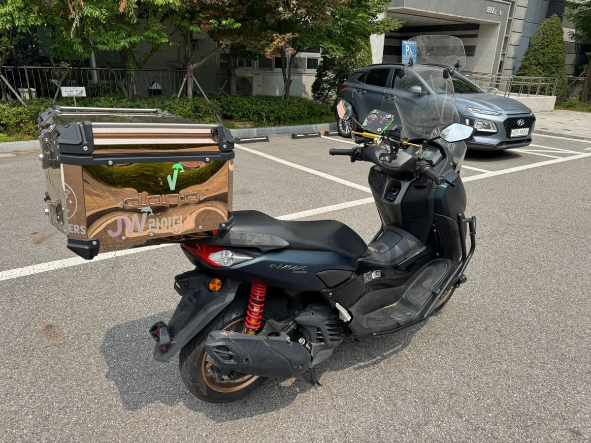 야마하 NMAX 155 more