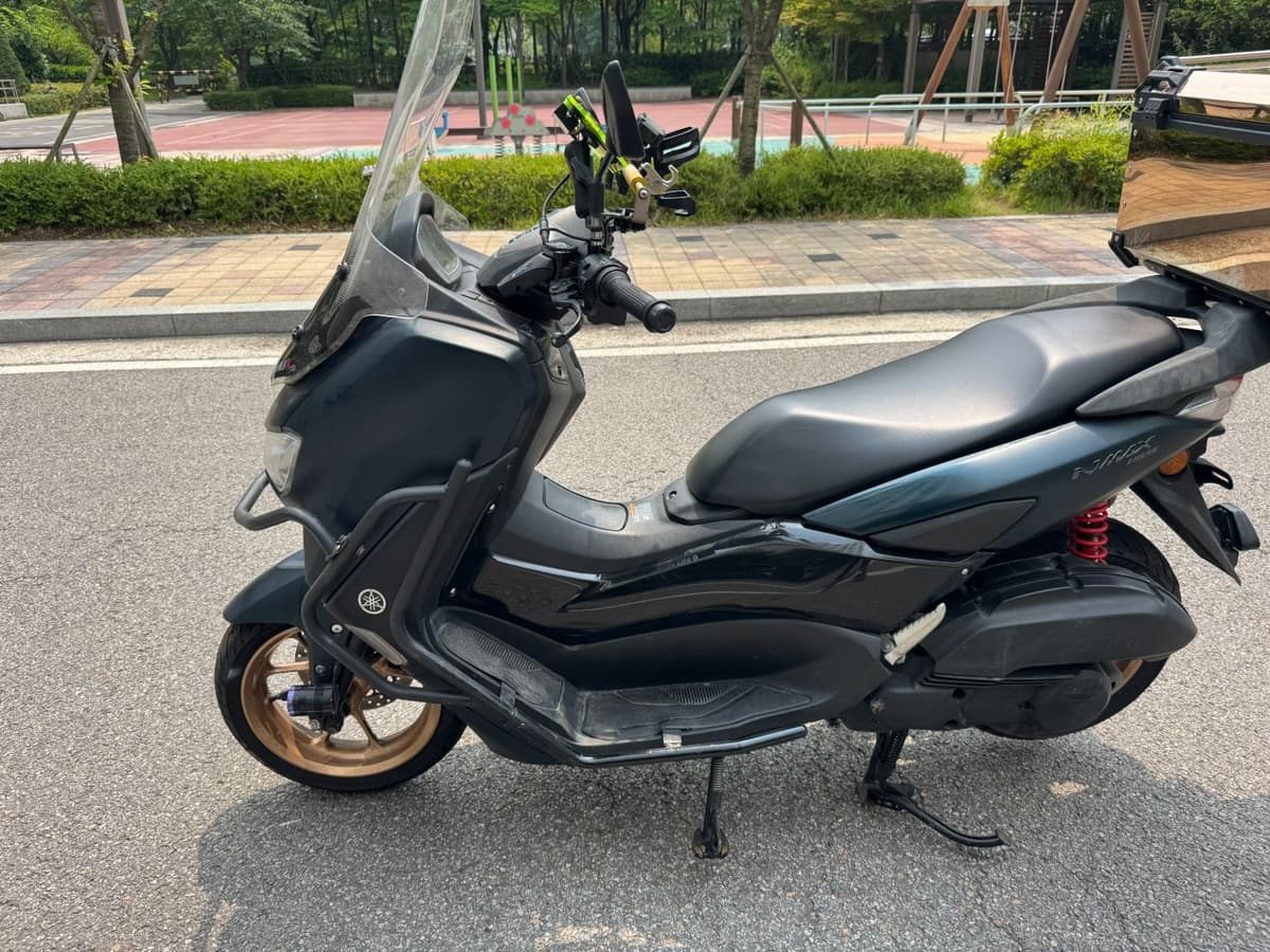 야마하 NMAX 155 9