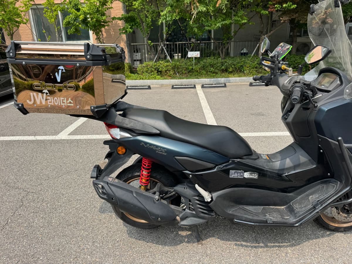 야마하 NMAX 155 12