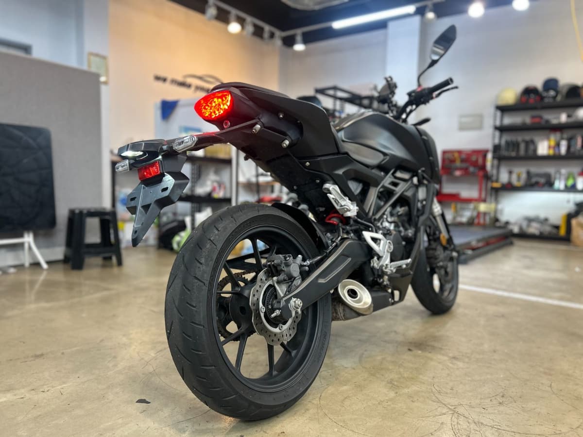 혼다 CB 125 R more