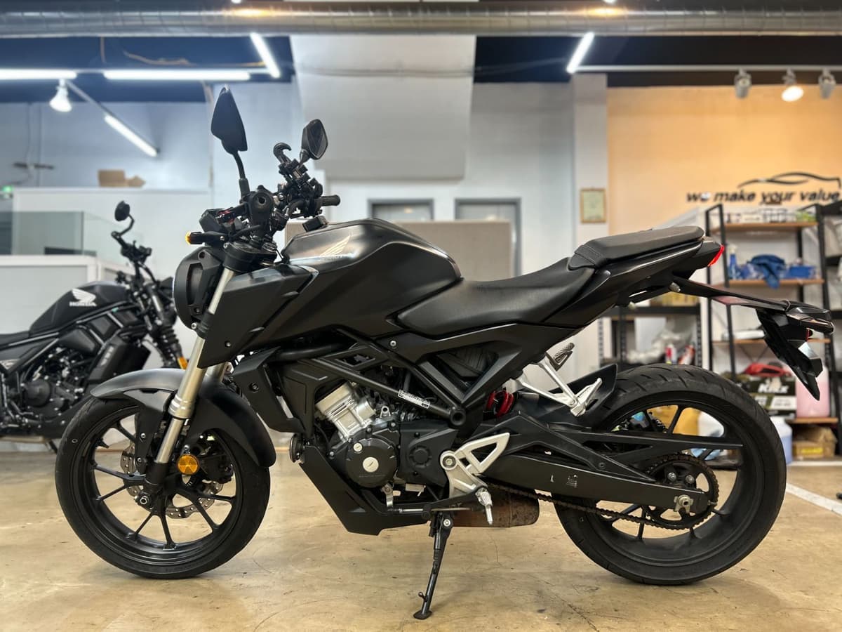 혼다 CB 125 R 7
