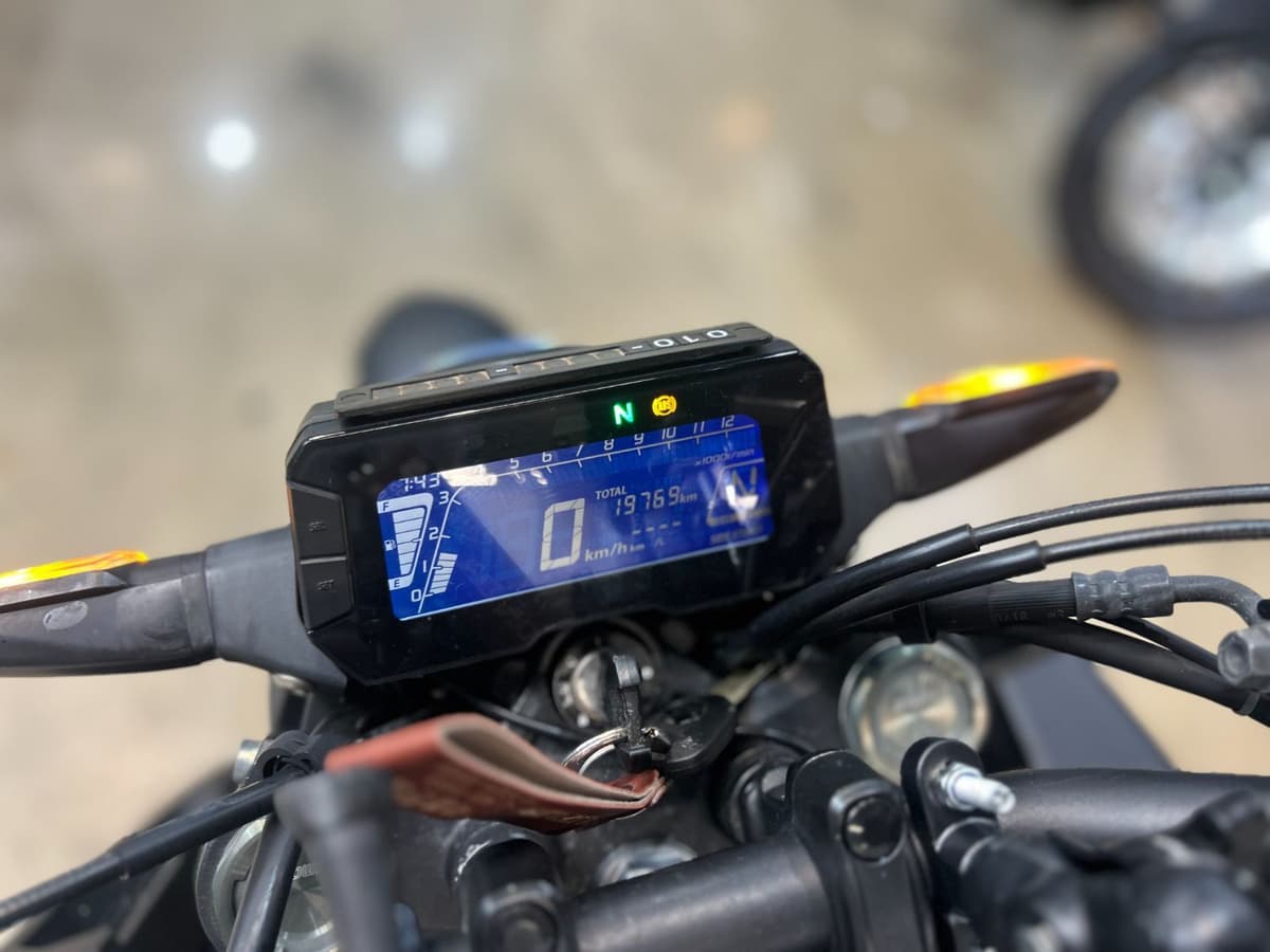 혼다 CB 125 R 14