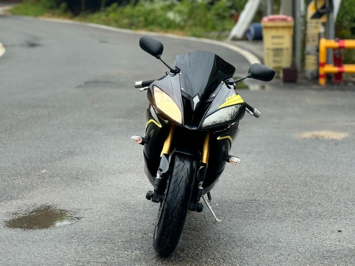 야마하 YZF 600 R 2