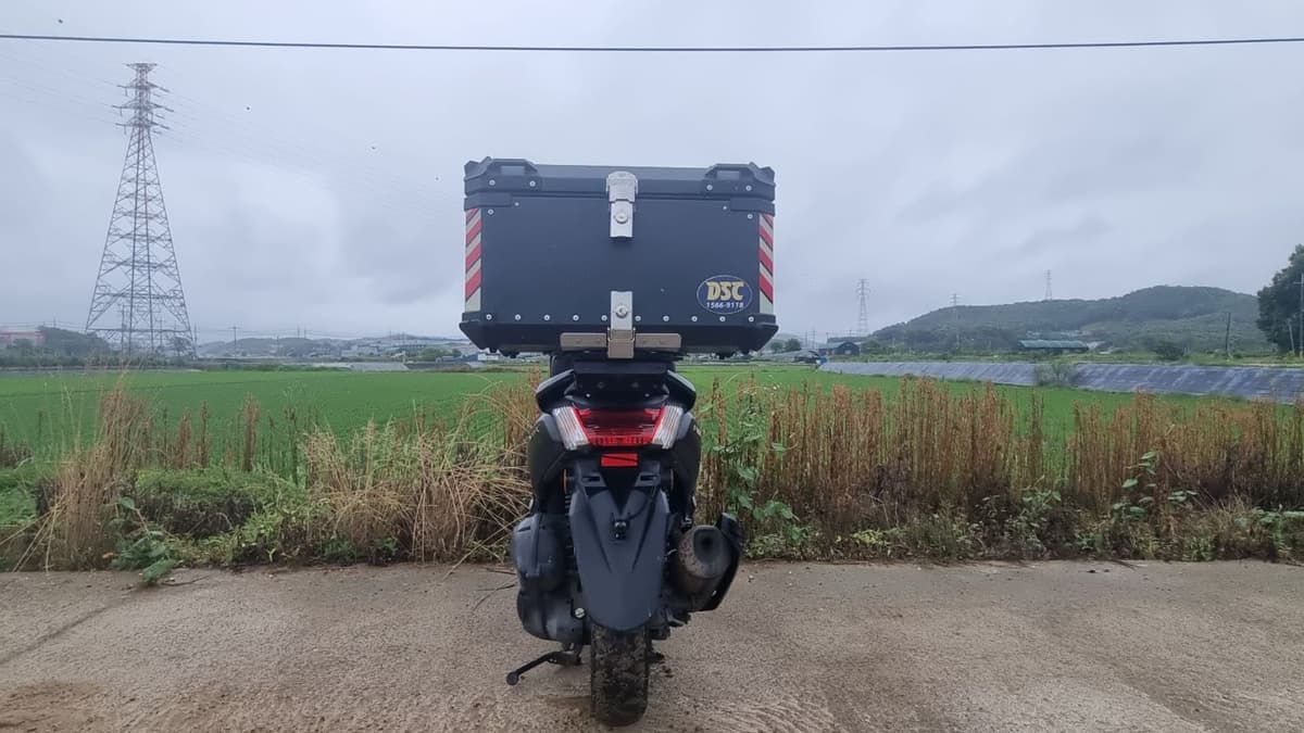 야마하 NMAX 125 4