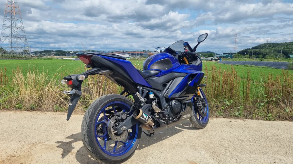 야마하 YZF R3 7